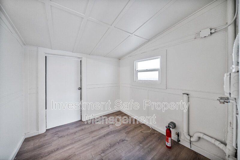 San Diego North Park - Detached Bungalow Move in Special  1 bed / 1 ba w/ Yard and Bonus Room property image