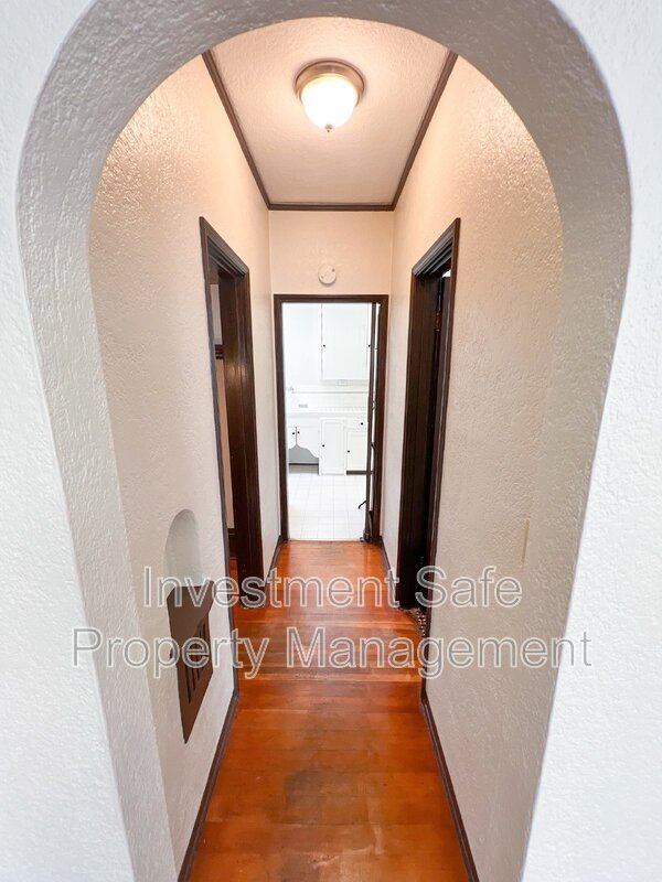 Balboa/North Park Large Studio w/ A/C and On-site Laundry - Amazing Location in Unique Complex property image