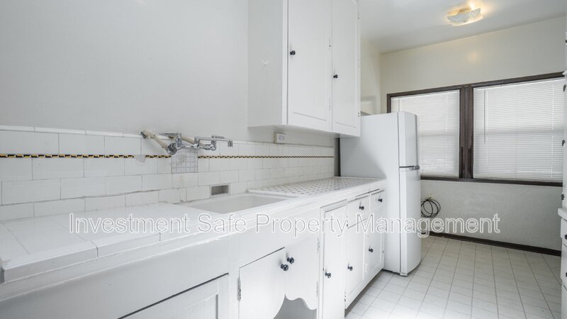 Balboa/North Park Large Studio w/ A/C and On-site Laundry - Amazing Location in Unique Complex property image
