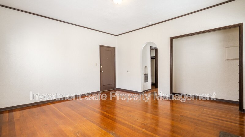 Balboa/North Park Large Studio w/ A/C and On-site Laundry - Amazing Location in Unique Complex property image