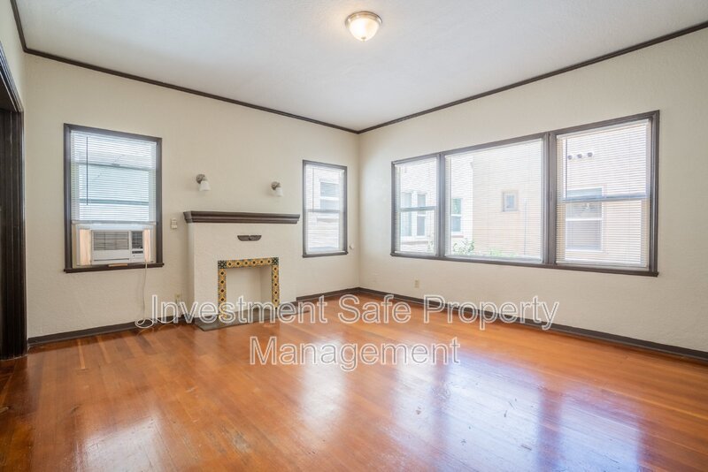 Balboa/North Park Large Studio w/ A/C and On-site Laundry - Amazing Location in Unique Complex property image