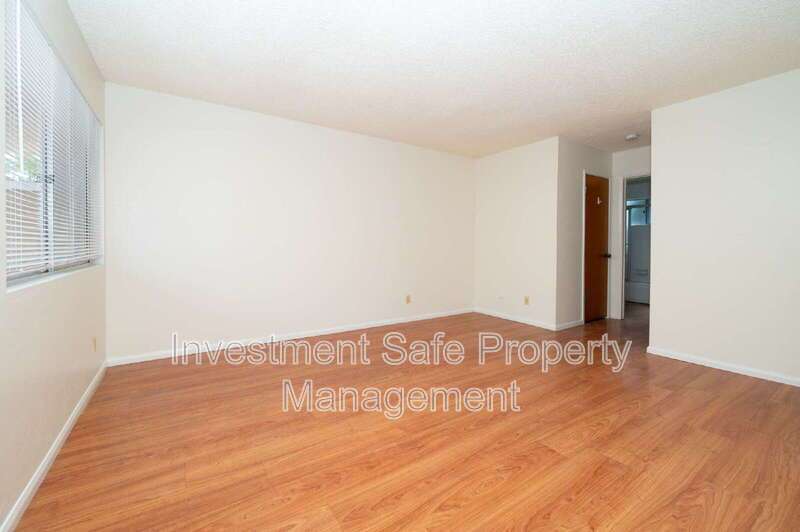 Chula Vista Large Upstairs 1 Bed / 1 ba. Refreshed and Ready for move-in property image