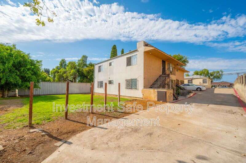 Chula Vista Large Upstairs 1 Bed / 1 ba. Refreshed and Ready for move-in property image