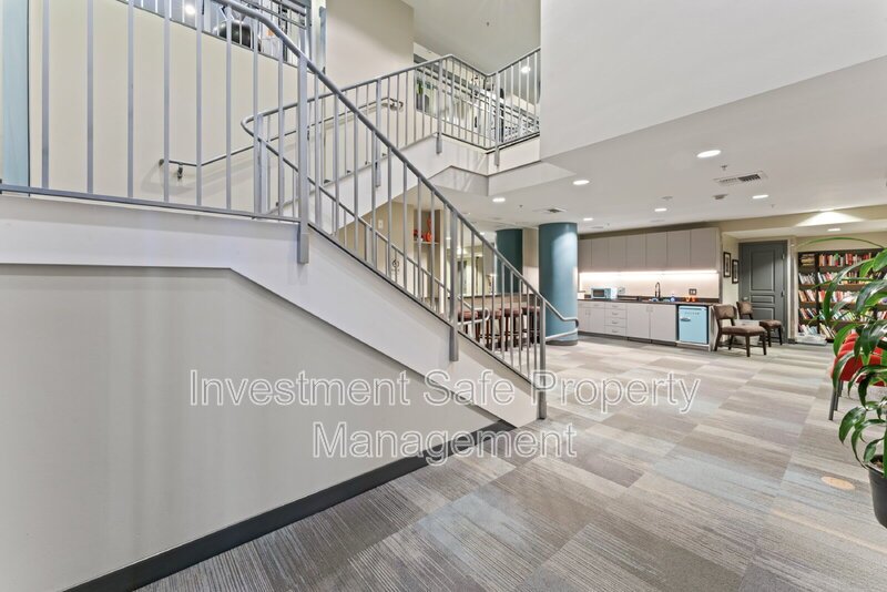 San Diego- Downtown- La Vita – Little Italy Condo- Townhome Style for Rent property image