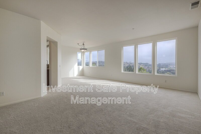 Highland Ranch Spring Valley 2-story 3 bd / 3.5 ba Home w Garage, Yard + MORE! property image