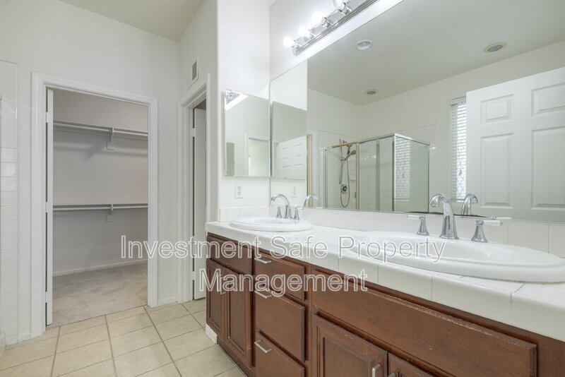 Highland Ranch Spring Valley 2-story 3 bd / 3.5 ba Home w Garage, Yard + MORE! property image