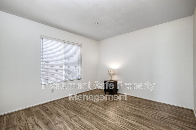 Highland Ranch Spring Valley 2-story 3 bd / 3.5 ba Home w Garage, Yard + MORE! property image