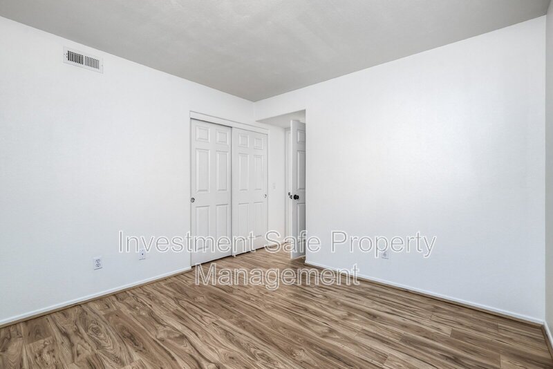 Highland Ranch Spring Valley 2-story 3 bd / 3.5 ba Home w Garage, Yard + MORE! property image