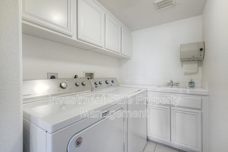 Highland Ranch Spring Valley 2-story 3 bd / 3.5 ba Home w Garage, Yard + MORE! property image